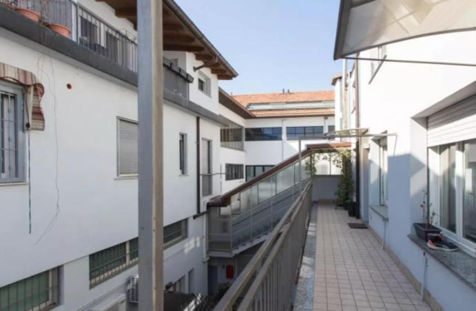 Vintage Apartment In Corvetto Area Milão Exterior foto